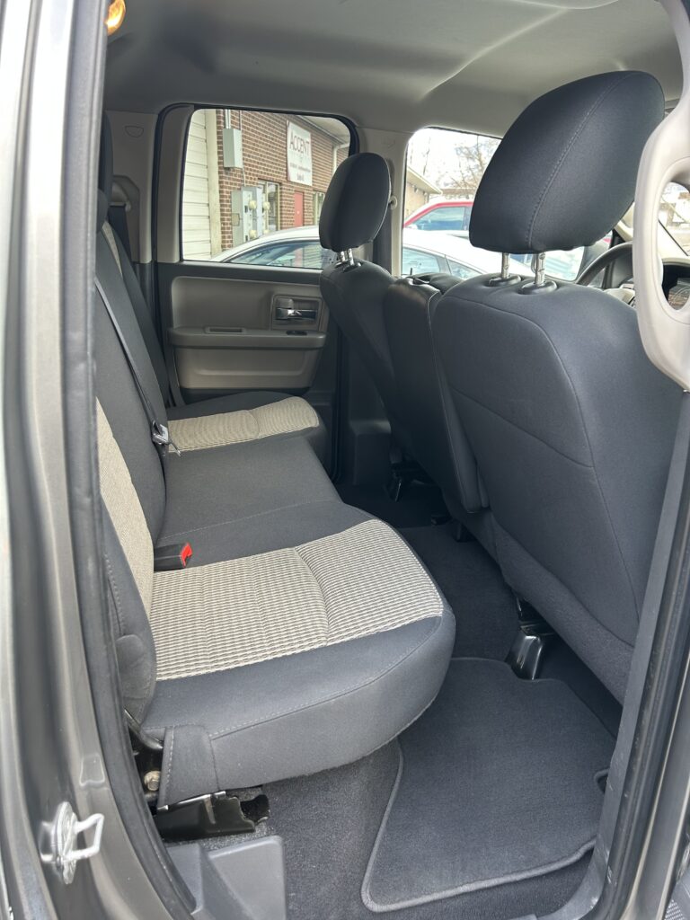 2012 RAM 1500 SLT HEMI