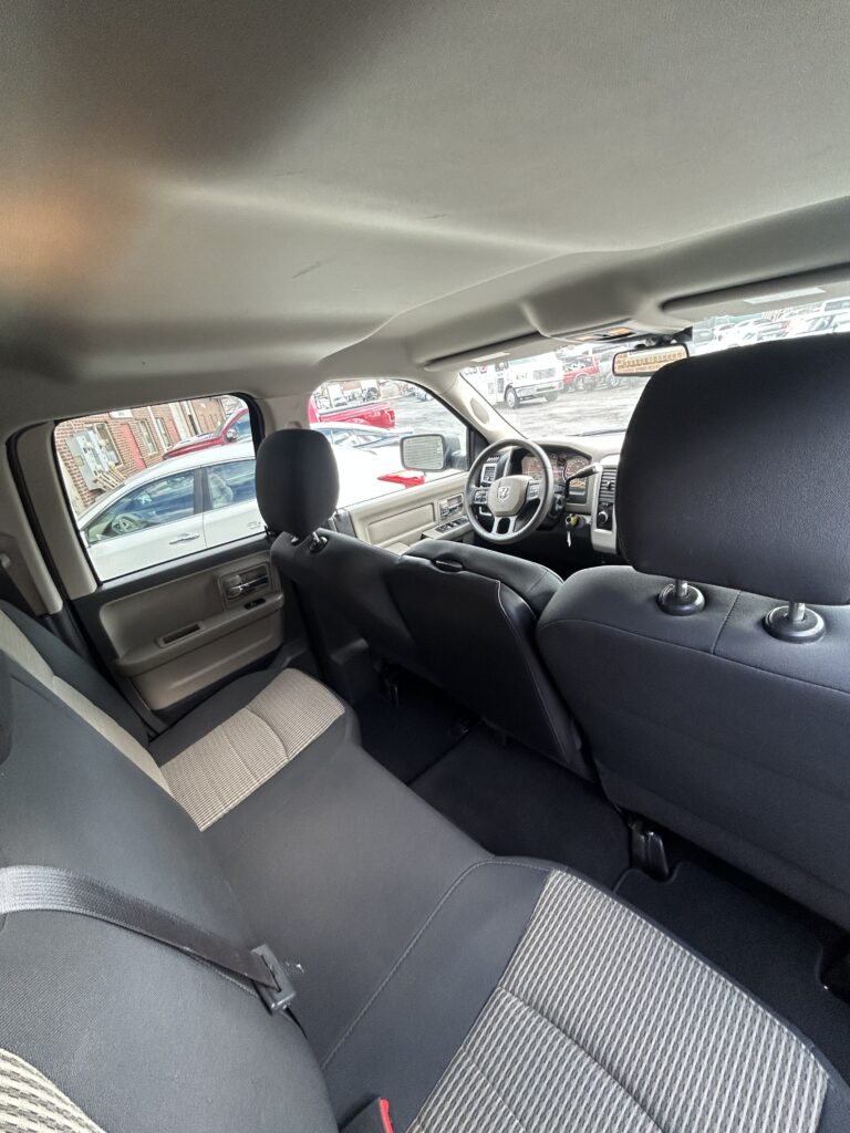 2012 RAM 1500 SLT HEMI