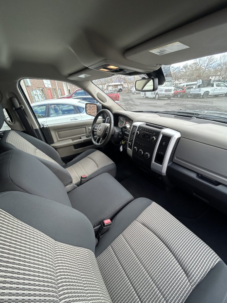 2012 RAM 1500 SLT HEMI